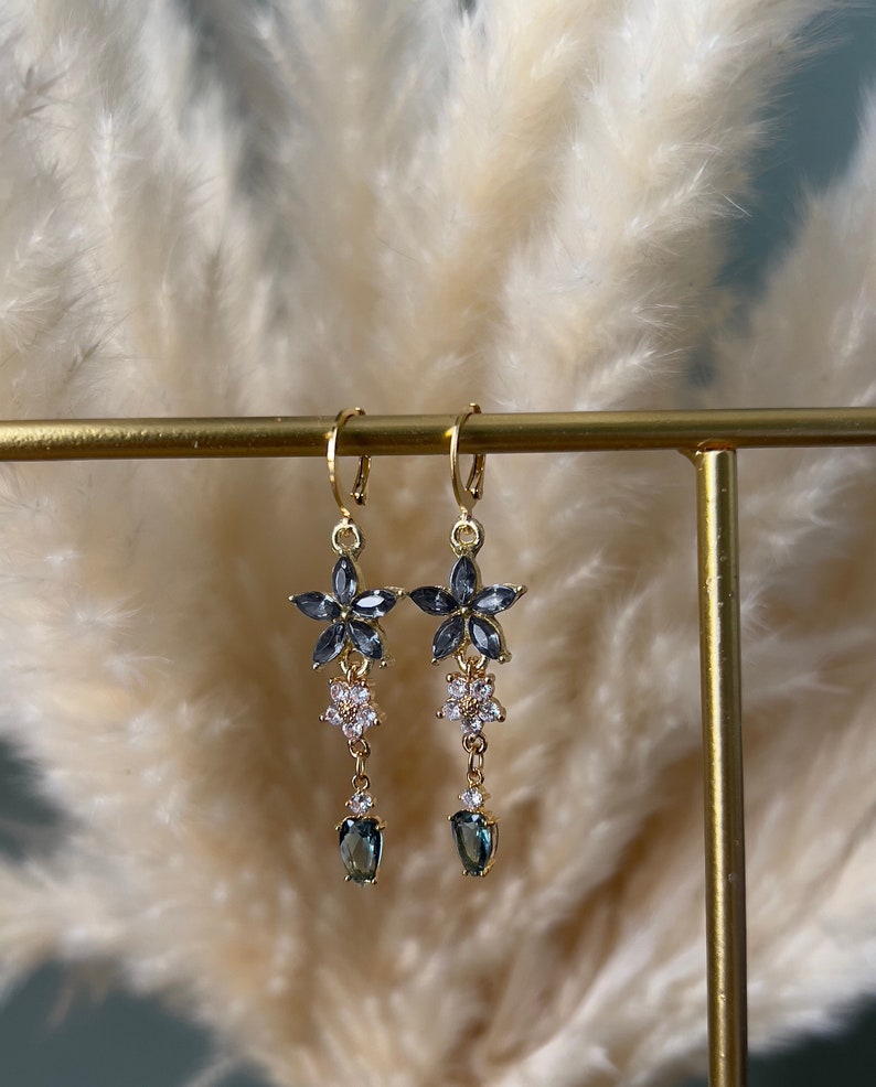 Beautiful grey flower hoop earrings