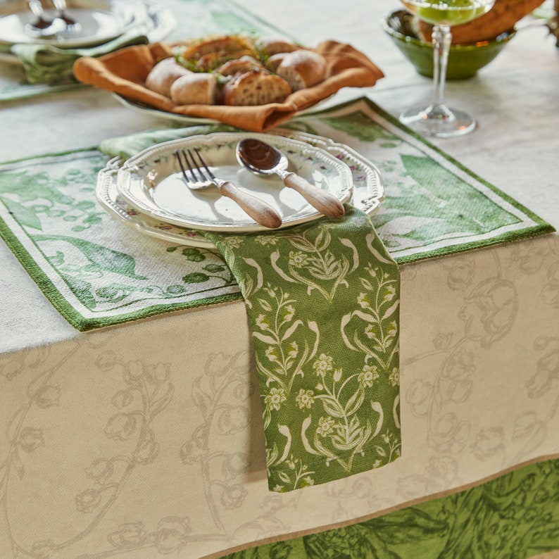 Green Lily Napinks Placemats Set of 6