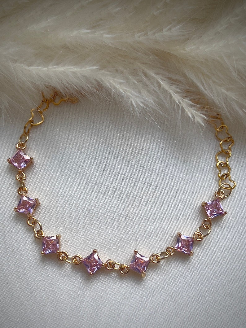 Dainty angelic gold fairycore bracelet