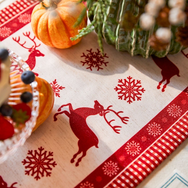 Snowflake Table Centerpiece for Holiday Party