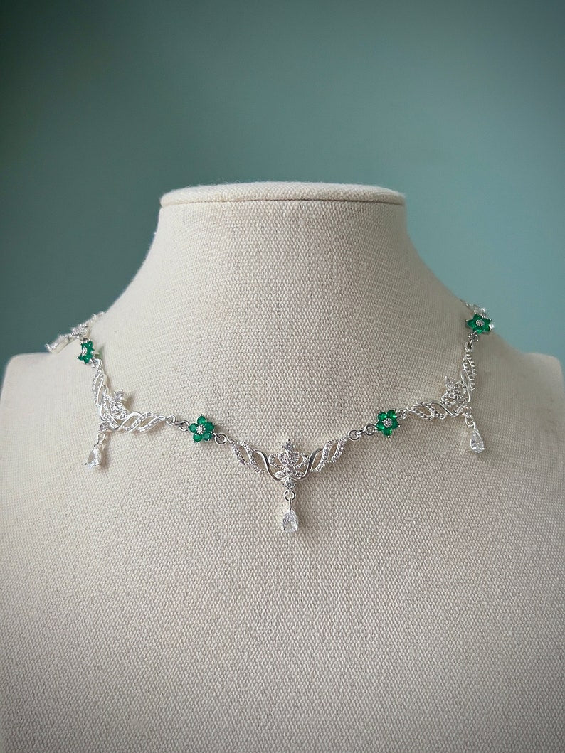 Silver fairycore green floral choker necklace