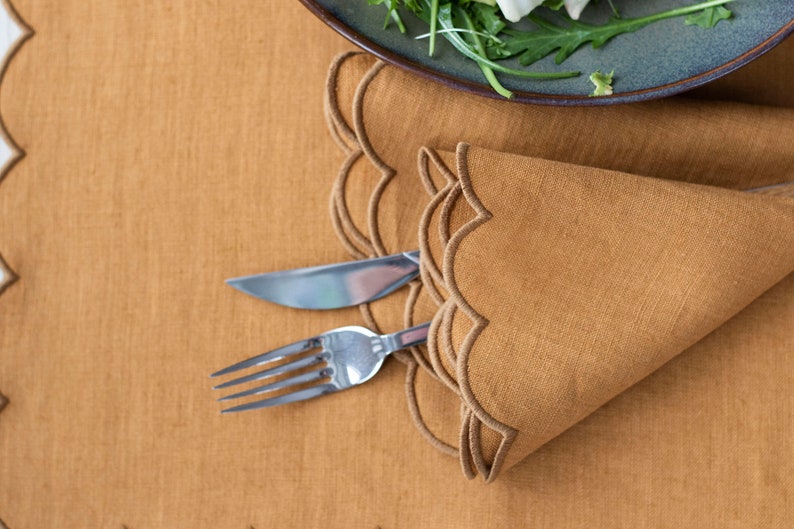 Camel linen table mats with scallop edges for table decor 13''x18'' size, set of 6