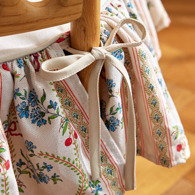 Cherry Pattern Chair Cover, Non-Slip Chair Pads With Rope