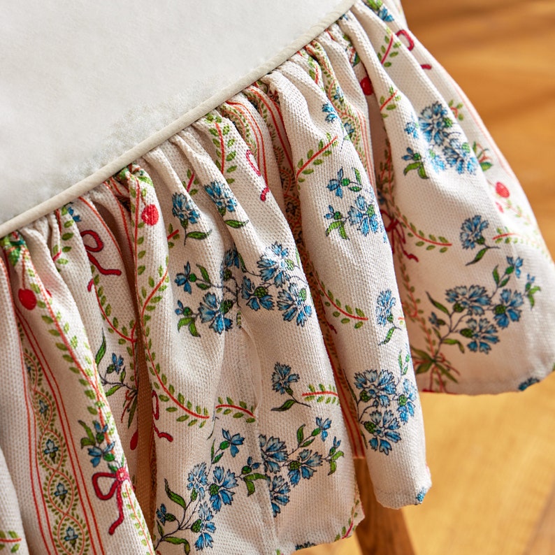 Cherry Pattern Chair Cover, Non-Slip Chair Pads With Rope