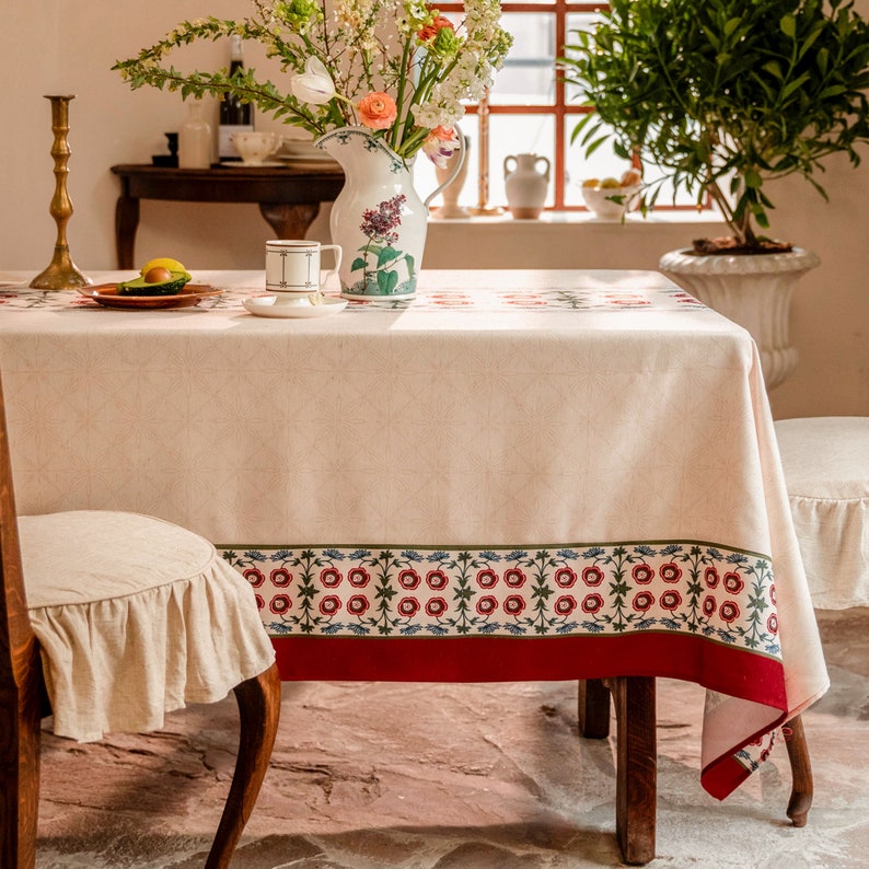 Farmhouse Style Linen Tablecloth Retro Floral Elegance