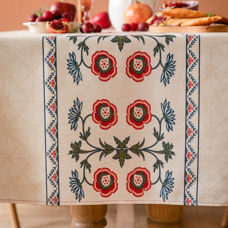Farmhouse Style Linen Tablecloth Retro Floral Elegance