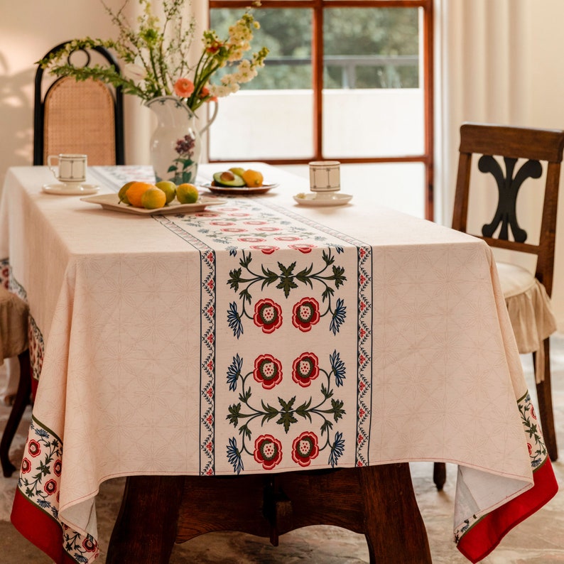 Farmhouse Style Linen Tablecloth Retro Floral Elegance