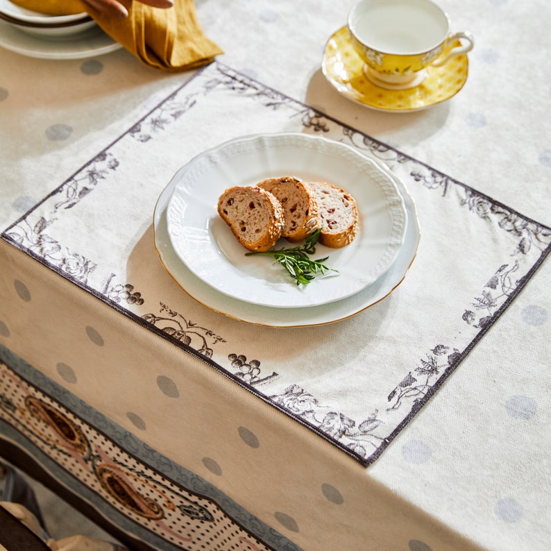 Minimalist French Elegance Placemat