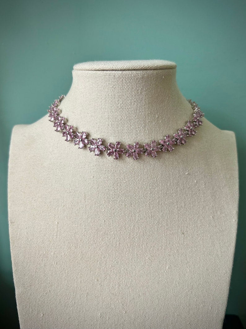 Delicate purple flower silver choker necklace