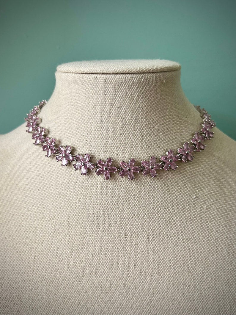 Delicate purple flower silver choker necklace