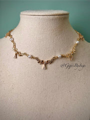 Gold teardrop elegant pearl choker necklace