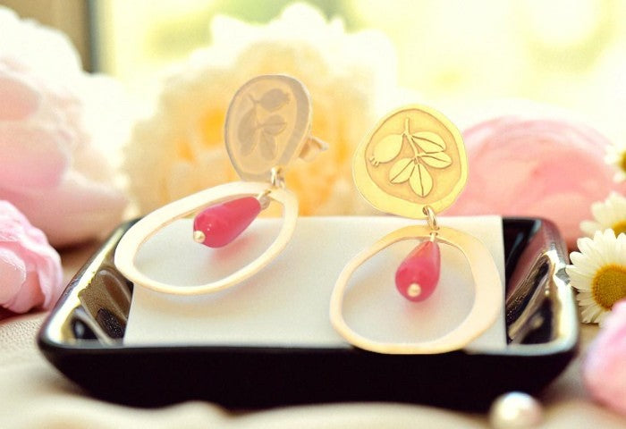 Coral And Gold Stud Earrings Arrayán