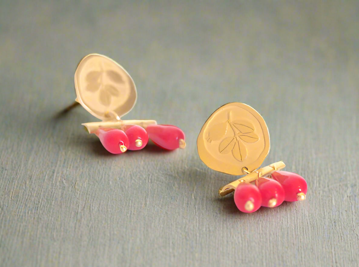 Gold Plated Sterling Silver And 3 Coral Arrayan