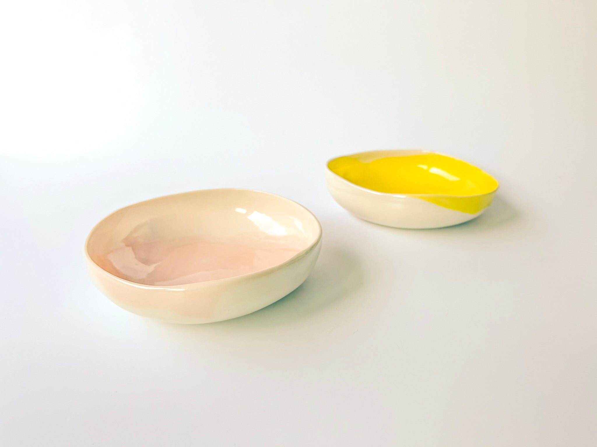 Set of 2 Round Bowls