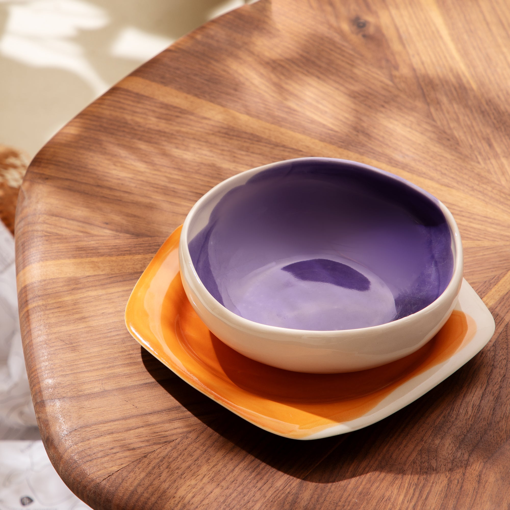 Set of 2 Round Bowls