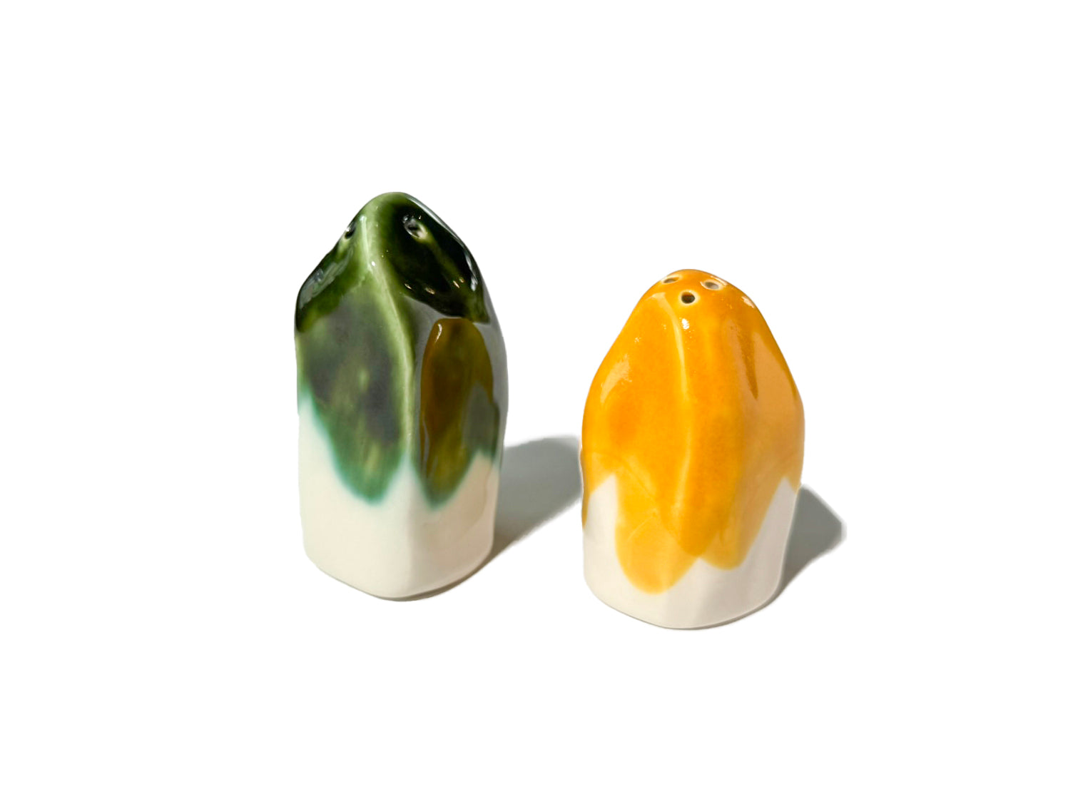 Salt & Pepper Shaker Set