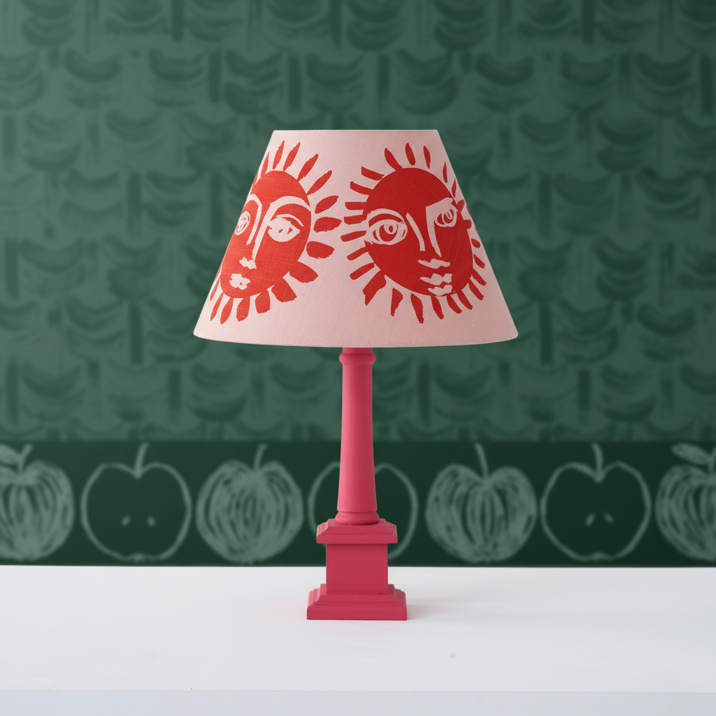 Sunne Lampshade Sherbet – Sunne Border Hunter Green Wallpaper